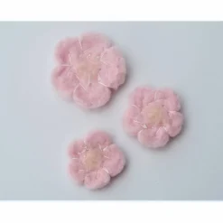 Frühling|Chrijou * DEKOBLUMEN * ZARTROSA * 3 STÜCK * 100 % WOLLE * HANDGEARBEITET * NADELFILZ * ZUR DEKORATION *