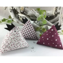 Online 3 Dekohühner aus Stoff – Frühlingsdeko, handgenäht, beere/weiß Frühling