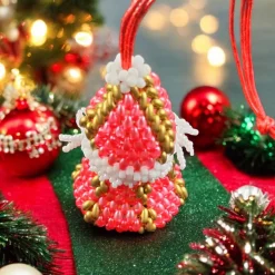 : Entdecken Sie 7 cm große Weihnachtswichtel mit befüllbarem Anhänger in rot für einzigartige Geschenke Baumschmuck