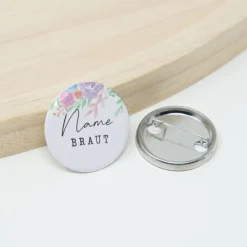 10 personalisierte Hochzeit JGA Button, Stil 04 | runde 32mm Namen Button | Junggesellenabschied Namensbutton Junggesellinnenabschied