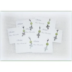 Clearance 7 x Gastgeschenke Kreuze mit Glasperle für Taufe oder Kommunion, Willkommensgruß Gastgeschenke