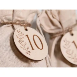 Sale Adventskalender Zahlen Holz 1–24 Ø4,5 cm – runde Anhänger mit gravierter Ranke, wiederverwendbar Adventskalenderzahlen