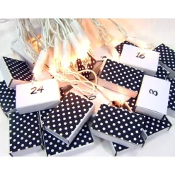 Adventskalender|bunt-mixx-DESIGN Adventskalender zum Befüllen, Mini-Schachteln Schiebeschachtel Punkte Pünktchen schwarz weiß Zahlen