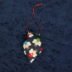 Discount Baumanhänger aus Stoff mit kleinen Engeln, Zapfen, verschiedene Farben Baumschmuck
