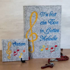 Sale Bestickte Gotteslobhülle aus Filz *Du bist ein Ton in Gottes Melodie 2 *individuell angefertigt Gotteslobhülle