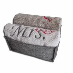 Bestickte Handtücher Mr. & Mrs. Love mit Monogramm Frotteetuch 2er Set Geschenk für Verliebte Hochzeit Valentinstag Gastgeschenke