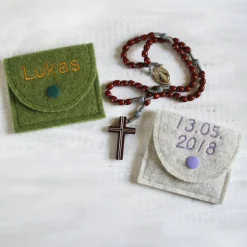 Rosenkranztäschchen|Corinas Nähstüberl Bestickte Rosenkranztasche aus Filz *Motiv Du bist ein Ton in Gottes Melodie 3 *individuell angefertigt