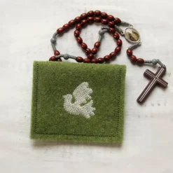 Best Bestickte Rosenkranztasche aus Filz *Taube *individuell angefertigt Rosenkranztäschchen
