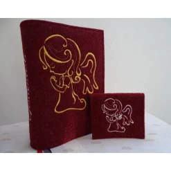 Rosenkranztäschchen|Corinas Nähstüberl Bestickte Rosenkranztasche aus weinrotem Filz mit weißem betenden Engel *sofort versandfertig