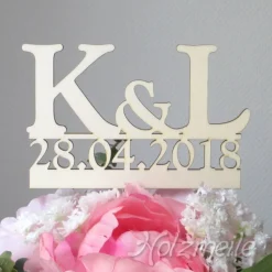 Best Blumen- / Tortenstecker Initialen & Datum aus Holz, Caketopper, Tortentopper, Blumenstecker, Blumengesteck Hochzeitsdeko
