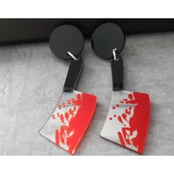 Discount Blutige Hackebeil Ohrstecker – Halloween Messer Statement Schmuck aus Acryl Schmuck