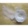 Best Braut Haarklammer Kopfschmuck Satin Stoffblume weiß Spitze Perle Federn "Petit Reve" Hochzeit Brautschmuck
