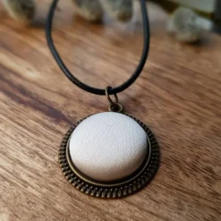 Brautschmuck|Die Schmuckkiste Brautkette ivory Satin in bronze shabby Brautschmuck