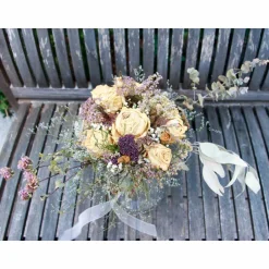 Sale Brautstrauss Boho asymmetrisch Blumenstrauss aus ungespritzten getrockneten Rosen, Eukalyptus,etc. (teils Bio-Trocke Brautschmuck