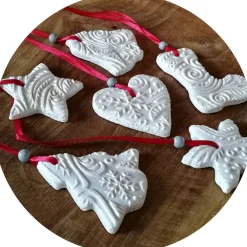 Outlet Christbaumschmuck 6 Anhänger Weihnachten | weiß rot grau | 5 -5,5 cm Geschenkeanhänger