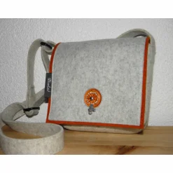 Trachtentaschen|Dieda Dirndltasche, Trachtentasche, Unikat, aus Wollfilz in hellmeliert und orange, Upcycling, Kaffeekapsel, Umhängetasche, Oktoberfest, handgemacht von