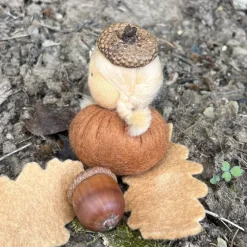 Outlet Eichel Mini - Blumenkind - Jahreszeitentisch - Herbst Herbst