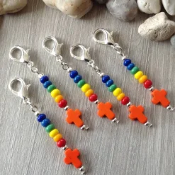 Best 5er-Set farbenfrohe Gastgeschenke mit Howlithkreuz – Mitbringsel & Mitgebsel Charms Gastgeschenke