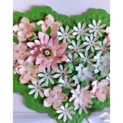Best Exklusive Valentinskarte in Herzform mit Blüten in edler Kartenbox – Handgemacht & Verziert Valentinstagskarten