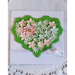 Best Exklusive Valentinskarte in Herzform mit Blüten in edler Kartenbox – Handgemacht & Verziert Valentinstagskarten