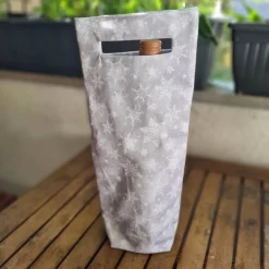 Best Flaschentasche 38x10x8 cm – Geschenktasche Flaschenbeutel grau mit Schneeflocken Motiv Geschenkverpackungen