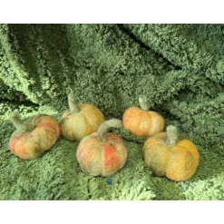 Sale Gefilzte Kürbisse –  handgemachte Wollfilz-Deko in Herbstfarben, ca. 8–10 cm Durchmesser Herbst