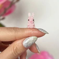 Sale Gehäkelter bunter Mini Osterhase (microcrochet) Osterhasen