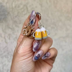 Accessoires|FiddlyMinis Gehäkelter Mini Bierkrug/Brezel (microcrochet)