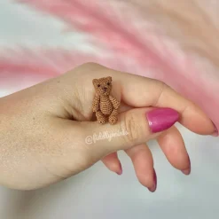 Gehäkelter Miniatur Amigurumi Teddybär - Geschenk zum Valentinstag oder Muttertag Geschenke