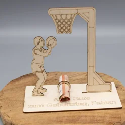 Best Geldgeschenk mit Basketballspieler/-in - aus Holz personalisiert Geldgeschenke