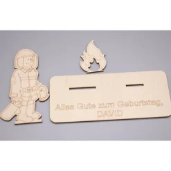 Sale Geldgeschenk mit Feuerwehrmann - aus Holz personalisiert Geldgeschenke