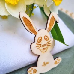 Geschenk zu Ostern | Tischkarte aus Holz | Osterfest | personalisierter Anhänger Ostern | Mitbringsel Ostern | Deko aus Ostertischdeko