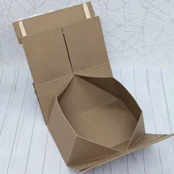 Clearance Geschenkbox "Wichteline & Schneemann" Winter | Handgemachte Verpackung mit abnehmbarem Anhänger (Hellblau) Geschenkverpackungen
