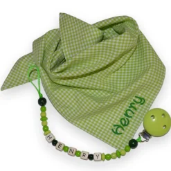 Hot Geschenkeset Halstuch Vichykaro Schnullerkette mit Namen - Personalisiertes Geschenk mit Dreieckstuch und Babyschnullerk Accessoires