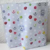 Best Geschenktüte Knöpfe auf Hellblau, 2 Stück Bodenbeutel-Papiertüten aus Geschenkpapier von Little Paper Geschenkverpackungen