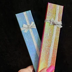 Sale Geschenkverpackung, changierend, in Hellblau und Pink Geschenkverpackungen