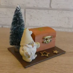 Geschenkverpackungen|CreativBaer Geschenkverpackung Holztruhe mit Weihnachtsmann und Tannenbaum