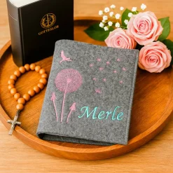Best Gotteslobhülle aus Wollfilz mit Pusteblume & Name – personalisiertes Geschenk zur Kommunion, Konfirmation oder Taufe Gotteslobhülle