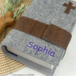 Best Gotteslobhülle Filz grau personalisiert – Bibelhülle mit Kork, Geschenk zur Konfirmation & Erstkommunion Gastgeschenke