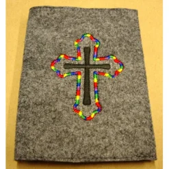Clearance Gotteslobhülle handgefertigt Filz 3mm graumeliert Kreuz grau regenbogenfarbe personalisierbar Name und Datum bestickt Gotteslobhülle