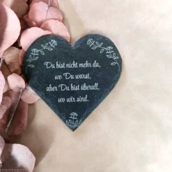 Outlet Grabdekoration, Schiefer-Herz mit Rosen-Motiv, Grabschmuck mit Wunschtext, Grabschild, personalisierbar Gedenksteine