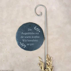 Clearance Grabschmuck, Grabdekoration für Urnengrab, Trauergeschenk, Gedenktafel aus Schiefer mit Trauerspruch, Schild mit Erdstab Gedenksteine