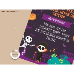 Accessoires|Herzblutmaedl Gruselige Halloween Haus Deko - Türschild mit Skelett Motiv als Print in DIN A4 | Einzigartige Halloween Dekoration | Ki