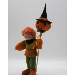 Best Halloween Junge mit Kürbis - Jahreszeitentisch - Blumenkinder - Herbst - Waldorf - Art.Nr. HE4 Herbst