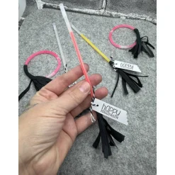 Hot Halloween Mitgebsel | Leuchtstab Besen | Knicklichter | Tischdeko | Mitgebsel | Gastgeschenk Accessoires