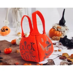 Taschen|Nelliels Nähstube Halloween-Filztasche mit Boo-Geist, Hexenhaus & schlafender Katze – Handgemachter Süßigkeitenbeutel