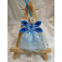 Baumschmuck|Handmade by Svetlana Handgemachter Weihnachtsengel – Blau/Weiß – zarte Spitze und Satinband
