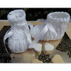 Hot Handgestrickte Taufschuhe aus Baumwolle – Babyschuhe Weiß, Größe 2-4 Mon. Namens- & Taufschuhe