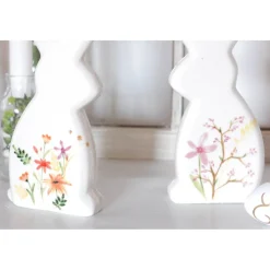 Sale Hasenpärchen weiß Porzellan mit zarten Blüten, Osterhase, Ostern, skandic Osterdeko