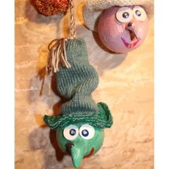 Herbstdeko KUGELHEXEN– Handgemachte Hexen aus Kunststoffkugeln für Deine Halloweenparty Fliegenpilz Monster & Gespenster